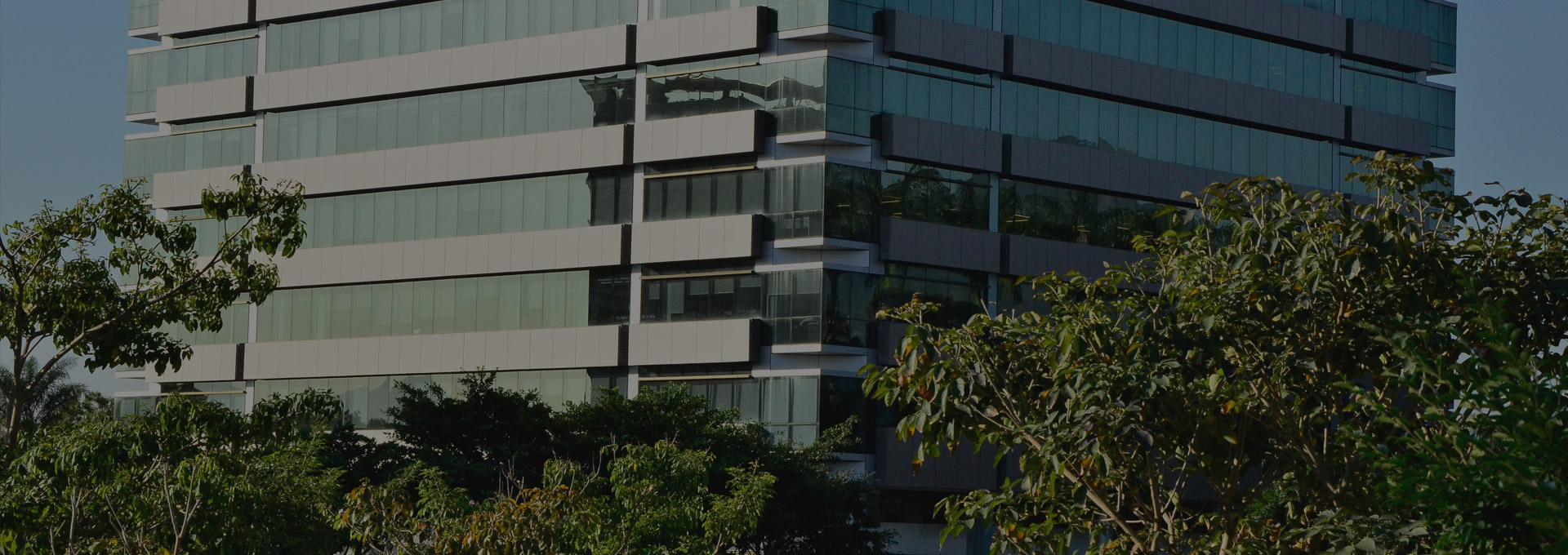 Edifício corporativo do CEMHS
